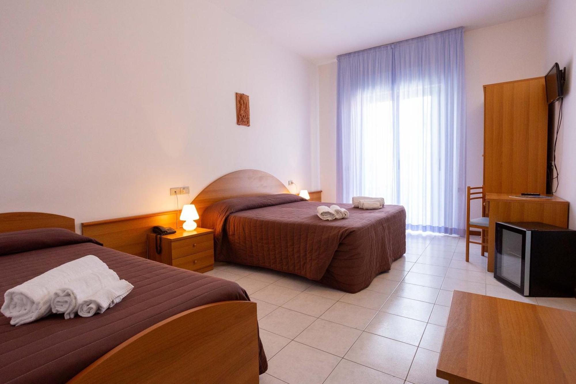 Hotel Centro Vacanze Domus M.g. San Benedetto del Tronto