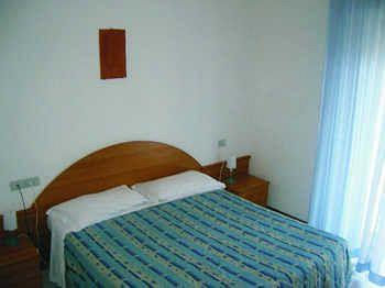Centro Vacanze Domus M.g. 3*