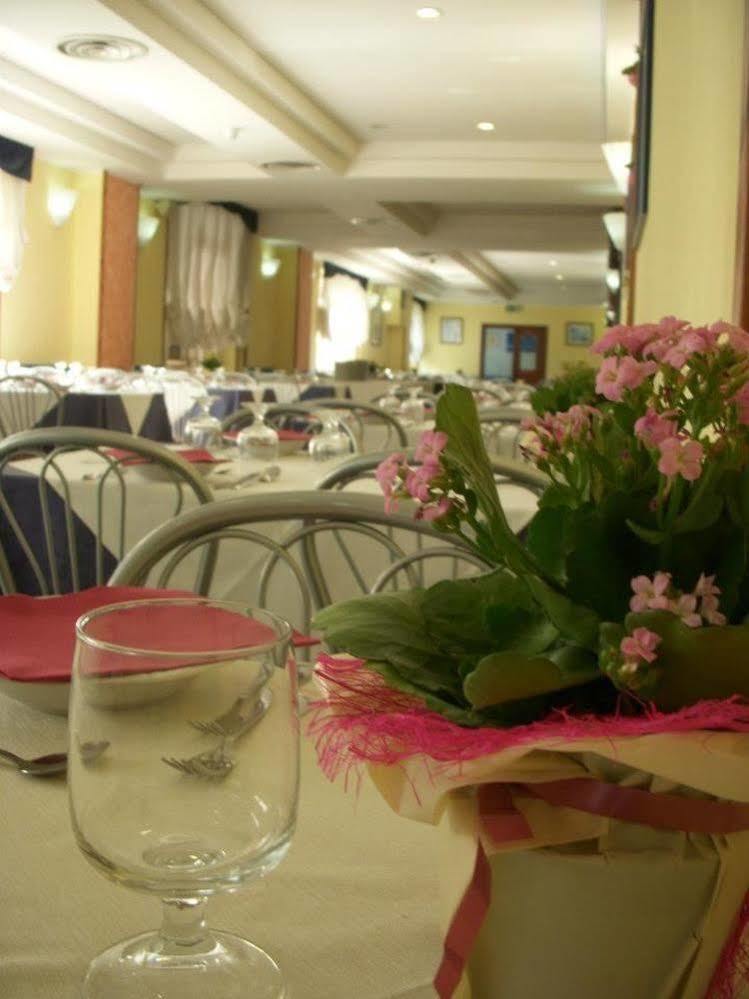Centro Vacanze Domus M.g. 3*